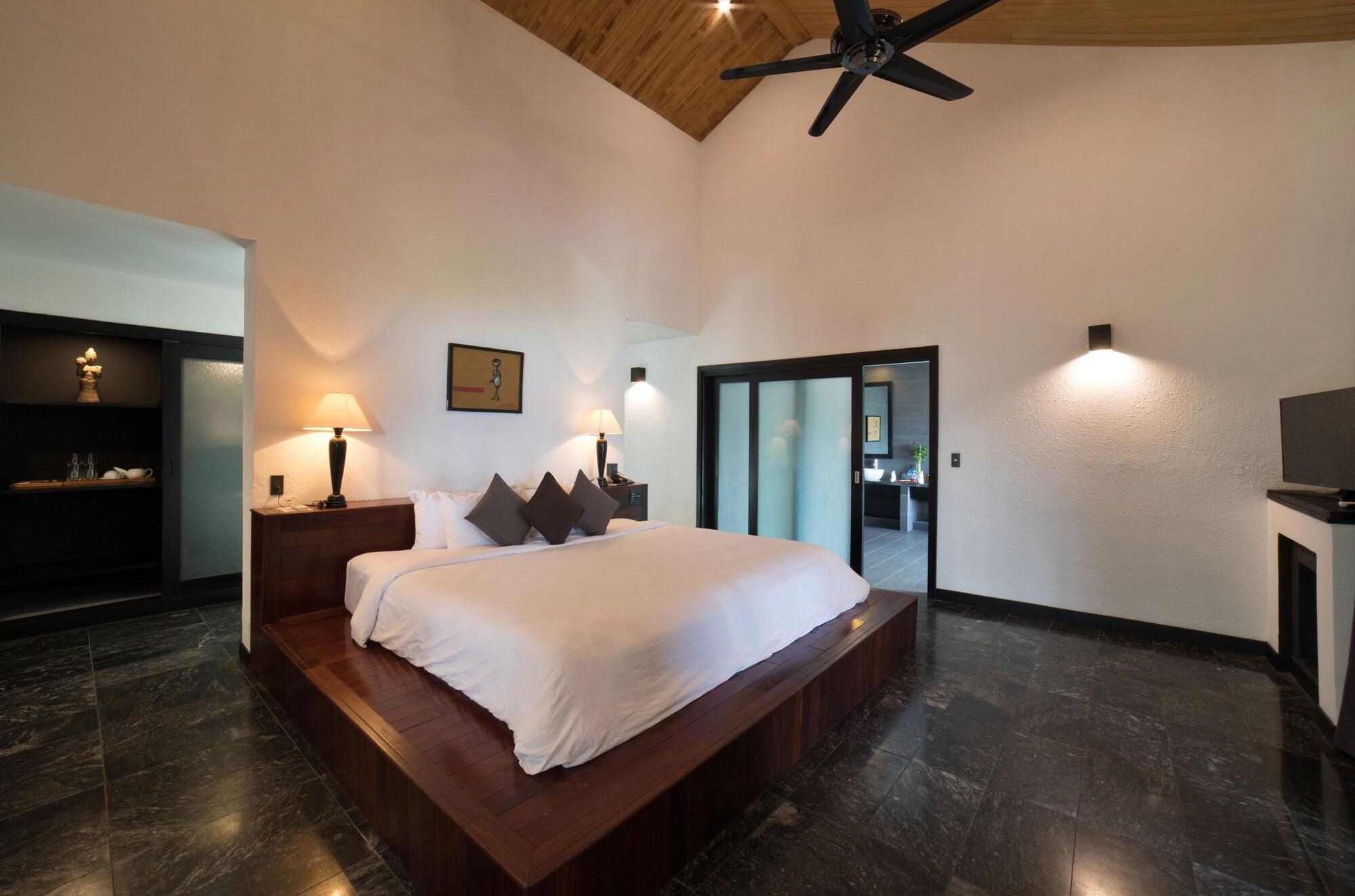 Vedana Lagoon Resort & Spa Хюэ Экстерьер фото